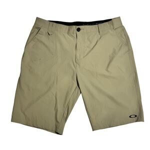 Oakley Regular Fit Chino Shorts Men's 36 Khaki Tan Golf Athletic Performance W30
